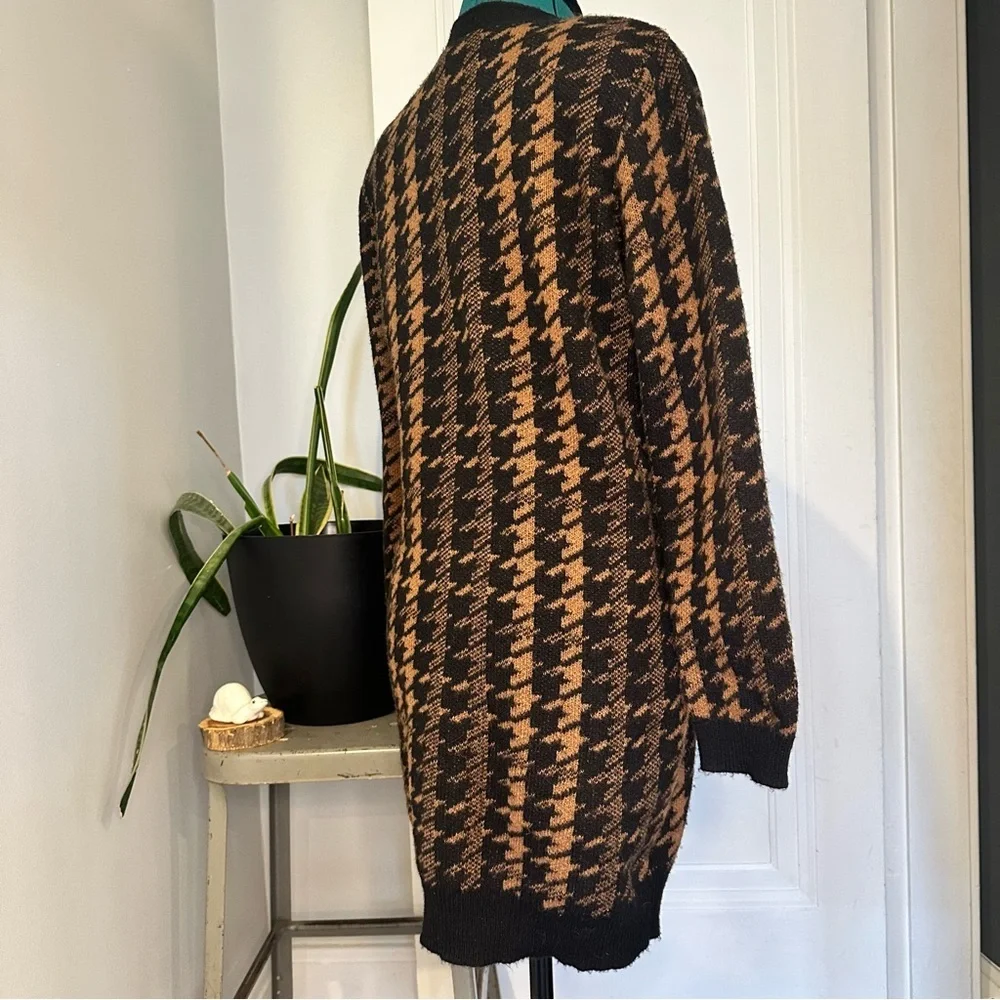 BCX Black and Brown Houndstooth Cardigan Sweater Dress size XL